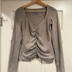 BDG Ruched V-Neck Long Sleeve Top - medium